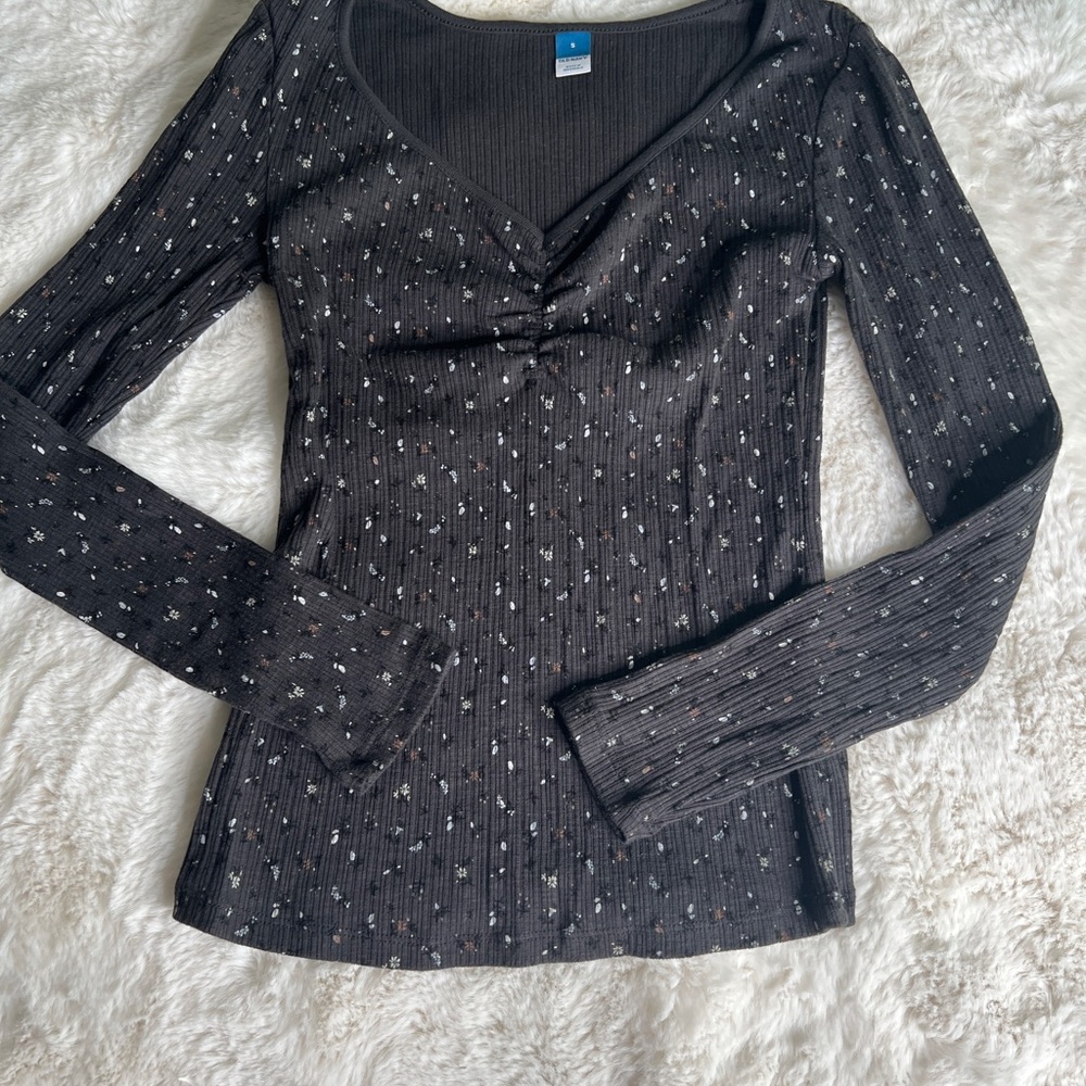 Old Navy Charcoal Gray Ribbed Blouse